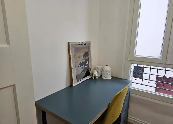 Charme A Ideal For 3p * 파리