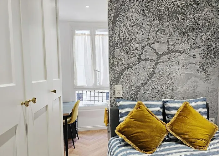 Charme A Ideal For 3p 파리